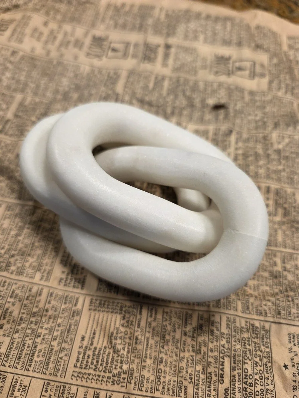 White Ceramic Link Sculpture - Modern Decorative Accent